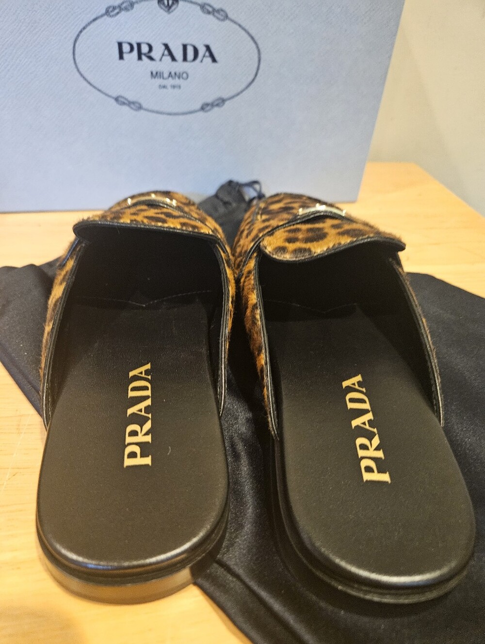 $1320 Prada Women's Leopard-Print Leather Mules Size 36.5 - Picture 6 of 10